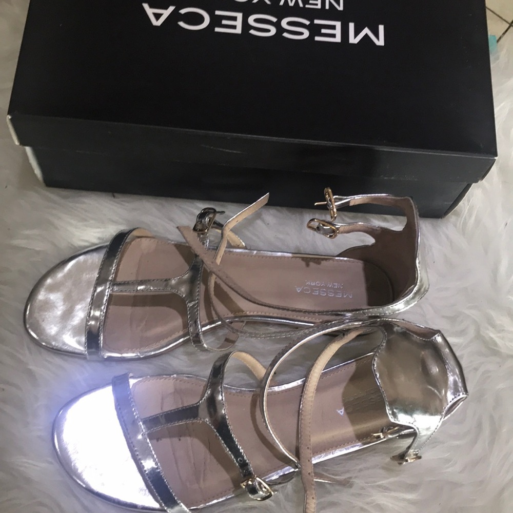 Sandals - Picture 3 of 4